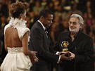 Plácido Domingo pedal jednu z cen Grammy. Na pódiu potil rapera Jay-Z a...