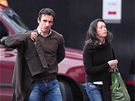Obránce Manchesteru United Gary Neville s manelkou Emmou Hadfieldovou