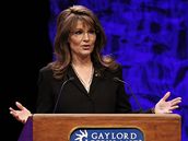 Sarah Palinov odkryla sv poznmky na dlani u pi projevu