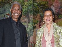 Morgan Freeman a Myrna.