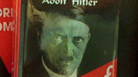 Hitlerv Mein Kampf v sarajevském knihkupectví