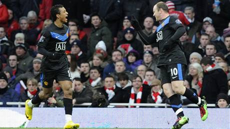 Manchester United: Rooney slaví gól s Nanim