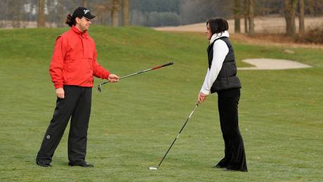 Seriál o golfových pravidlech - rada o pouití hole.