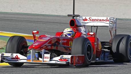 Massa, Ferrari a testy ve Valencii