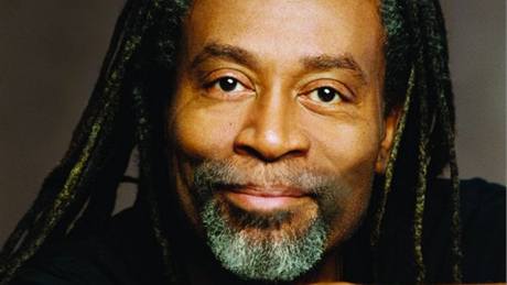 Desetinásobný dritel ceny Grammy Bobby McFerrin vystoupeí v tuzemsku hned tikrát.