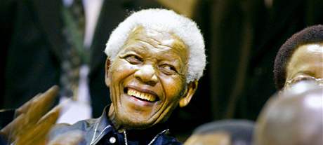 Bývalý jihoafrický prezident Nelson Mandela oslavil v Jihoafrické republice 20...