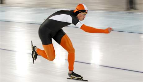 RYCHLOBRUSLASKÁ HVZDA. Nizozemský suverén Sven Kramer vládne svtovému rychlobruslení. Vyhrál i první olympijskou medaili.