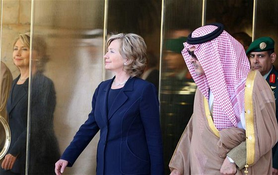 Americká ministryn zahranií Hillary Clintonová pi návtv Saúdské Arábie jednala s králem Abdalláhem. (15. února 2009)