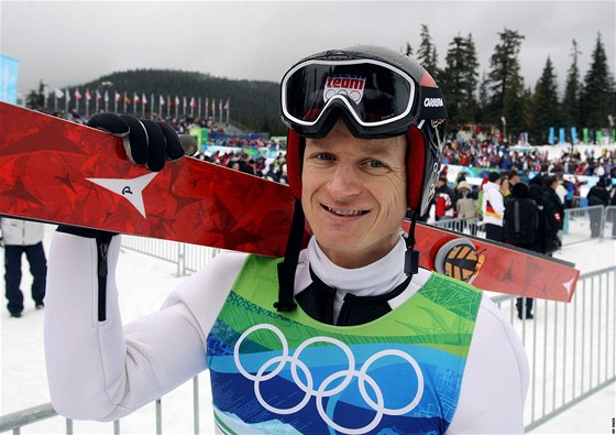 Pavel Churavý po skoku v závod sdruená na olympijských hrách ve Vancouveru.