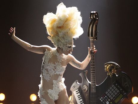 Brit Awards 2010 - Lady Gaga
