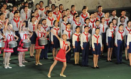 Severokorejci oslavuj pchod novho roku a tak narozeniny vdce Kim ong-ila