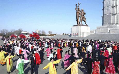 Severokorejci oslavuj narozeniny vdce Kim ong-ila