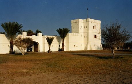 Namibie, Nrodn park Etosha. Pevnost Namutoni postavili Nmci v roce 1897