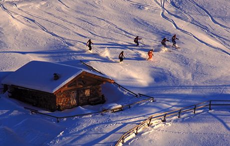 Itlie, Dolomity. Pampeago freeride