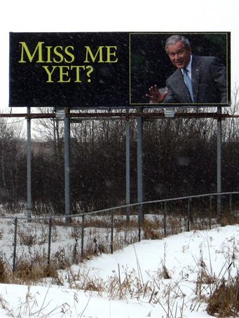 Jet vm nechybm? pt se Bush z billboardu v Minnesot (11. nora 2009)