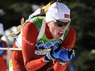 NA CEST ZA ZLATEM. Norská biatlonistka Tora Bergerová si v závodu na 15 kilometr jede pro olympijské zlato.