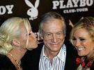 Majitel Playboye Hugh Hefner s pítelkynmi 