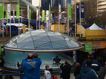 Robson Square, Vancouver - dopoledne ped slavnostnm zahjenm olympijskch her