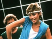 Olivia Newton-Johnová v klipu k písni Physical