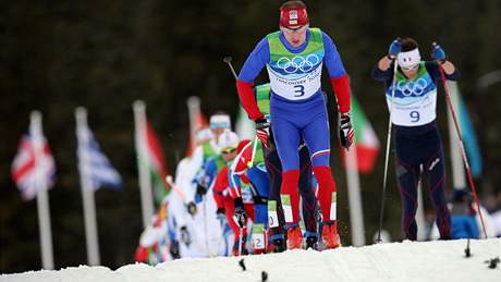 esk bec Luk Bauer (s slem 3) na trati olympijsk klasick padestky