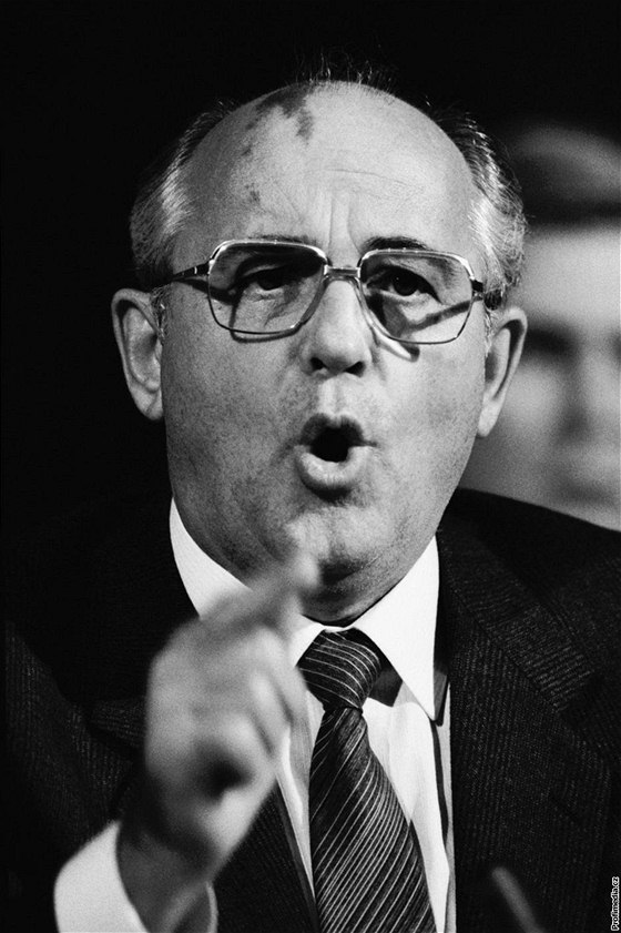 Porotci cenu nakonec přidělili Michailu Gorbačovovi. Ocenili tím jeho podíl na znovusjednocení Německa.