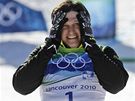 výcar Schmid se raduje z vítzství v olympijském závod skikrosu na ZOH ve Vancouveru.