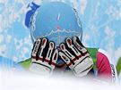 TO SNAD NE! Americká lyaka Julia Mancusová smutní, první kolo olympijského obího slalomu  nezvládla.