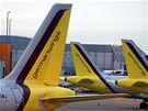 Letadla spolenosti Germanwings ekají na letiti v Cologne-Bonn.