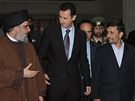 Zleva éf Hizballáhu Hasan Nasralláh, syrský prezident Baár Assad a íránský prezident Mahmúd Ahmadíneád