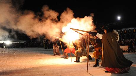 Dobývání snhového hradu Harrachtejn. (20. února 2010)