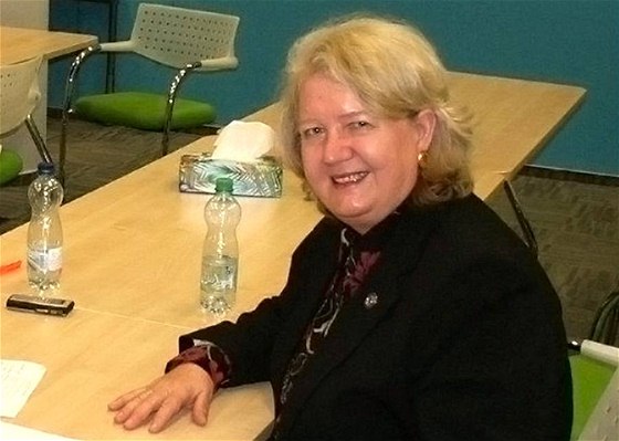 Profesorka Judith Bishopová, ředitelka informatiky pro externí výzkum Microsoftu