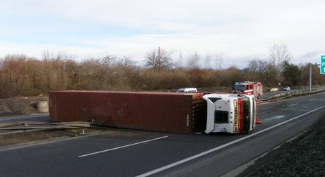 Nehoda kamionu u Mlad Boleslavi