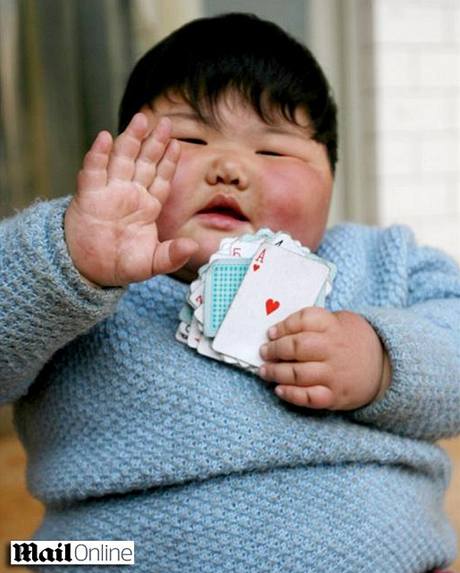 Dvouletá Číňanka váží 41,5 kilogramů