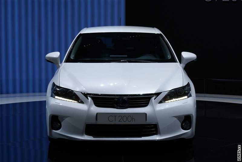 Lexus CT 200h