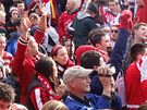 Vancouver, Robson Square - Lidé slaví olympijské zlato domácích hokejist