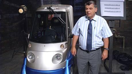 Ji�í Hofman a jeho �ty�kolový motocykl