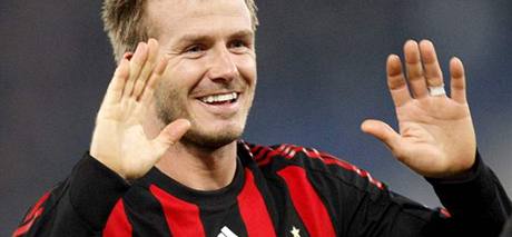 David Beckham zstane v AC Milán do konce této sezony.