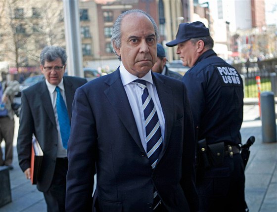 Hassan Nemazee. Banké, který pomáhal finann s kampaní Demokrat, je obvinn ze zpronevry 290 milion dolar