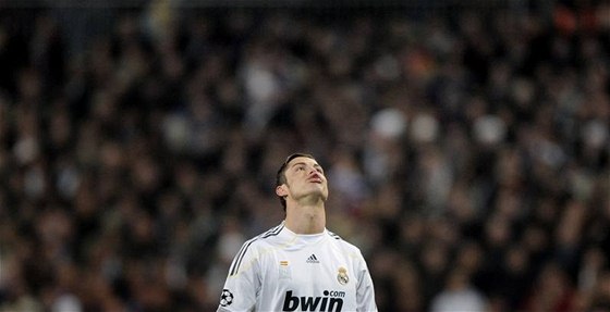 Cristiano Ronaldo z Realu Madrid nechápe, jak jeho tým mohl vypadnout z Ligy mistr.