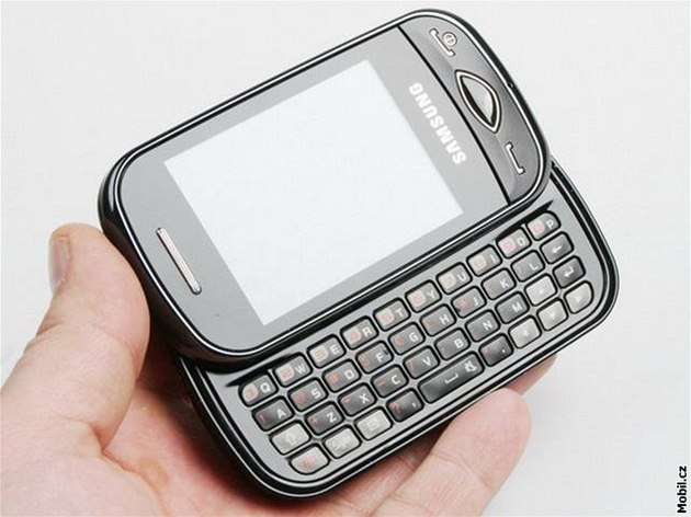 Nejlevnější dotykový mobil s QWERTY klávesnicí. Recenze Samsung B3410 -  iDNES.cz