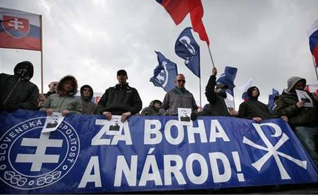 Nacionalist si v Bratislav pipomnali 71. vro vzniku slovenskho sttu. (14. bezna 2010)