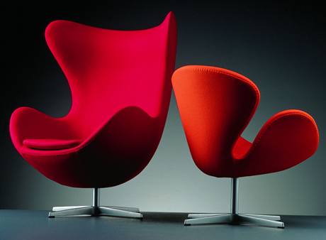 Vajko (The Egg) a Labu (The Swan) - slavn kesla Arne Jacobsena 