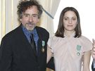 Noví rytíi francouzského ádu umní a literatury Tim Burton a Marion Cotillardová  