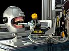 Robotická pae istí falené zuby pokadé stejn, aby bylo moné objektivn a miteln srovnávat rzné kartáky