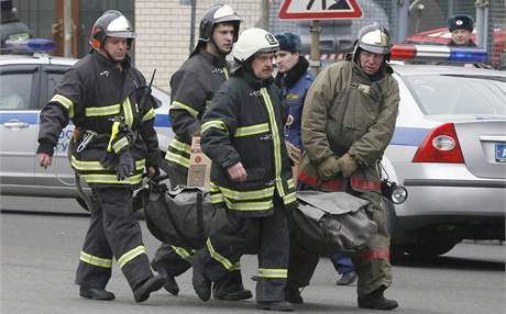 Výbuchy v moskevském metru si vyádaly desítky mrtvých (29. bezna 2010)