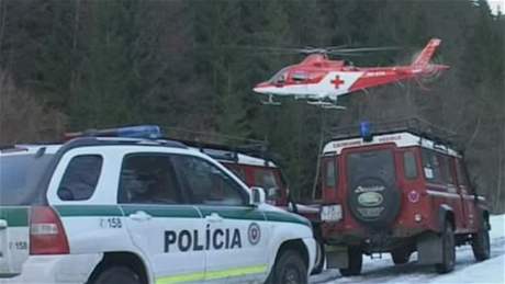 Slovenská horská sluba zasahuje pi záchranné akci, kdy eské turisty zasypala lavina