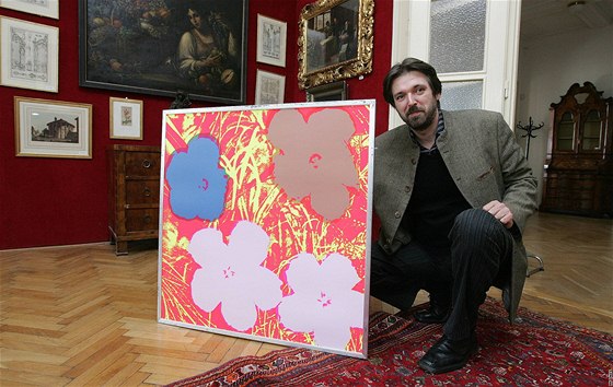 Tomáš Zezula s Květy... Andy Warhola za vyvolávací cenu 45 tisíc