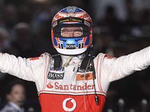 Jenson Button slav triumf ve Velk cen Austrlie. 