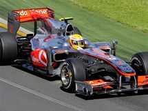 Lewis Hamilton (McLaren) v druhm trninku na Velkou cenu Austrlie.