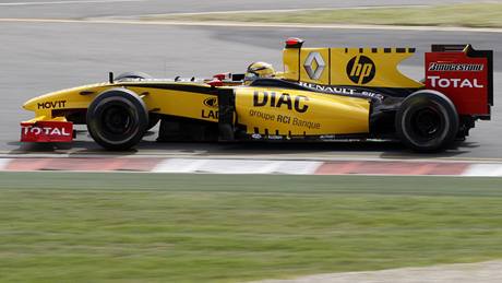 Polský pilot Robert Kubica s vozem Renault v tréninku na Velkou cenu Austrálie F1.